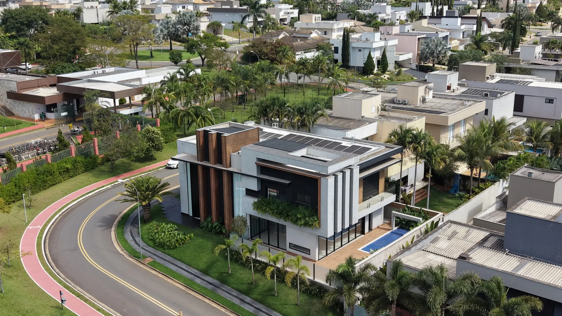 Implantação da Casa Jardins Valência no lote, vista de cima